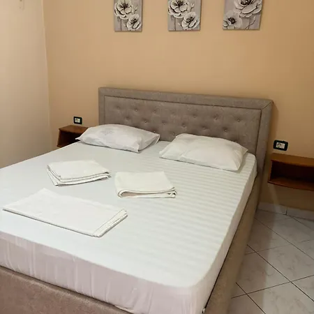 Ideal 2 Apartment Sarande