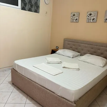 Ideal 2 Apartment